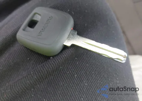 2006 Volvo S60 2.5T from USA, damaged, VIN YV1RS592762528340